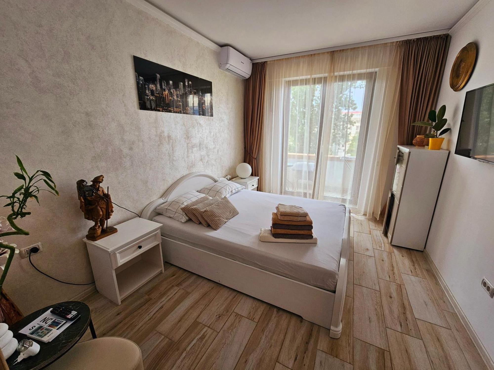 Andrew'S Apartment Central Mamaia Kültér fotó
